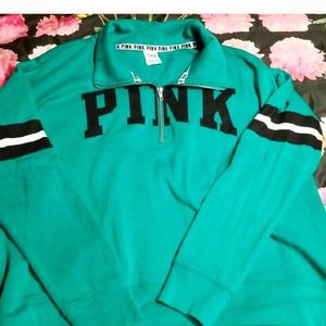 ☆GREEN☆ LIKE NEW! VS Pink Half Zip